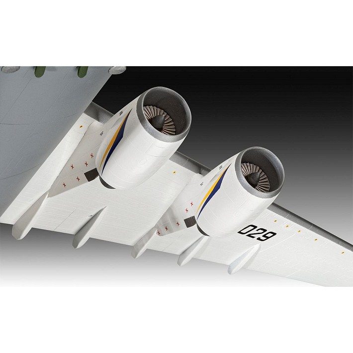 Antonov AN-124 Ruslan - fot. 5