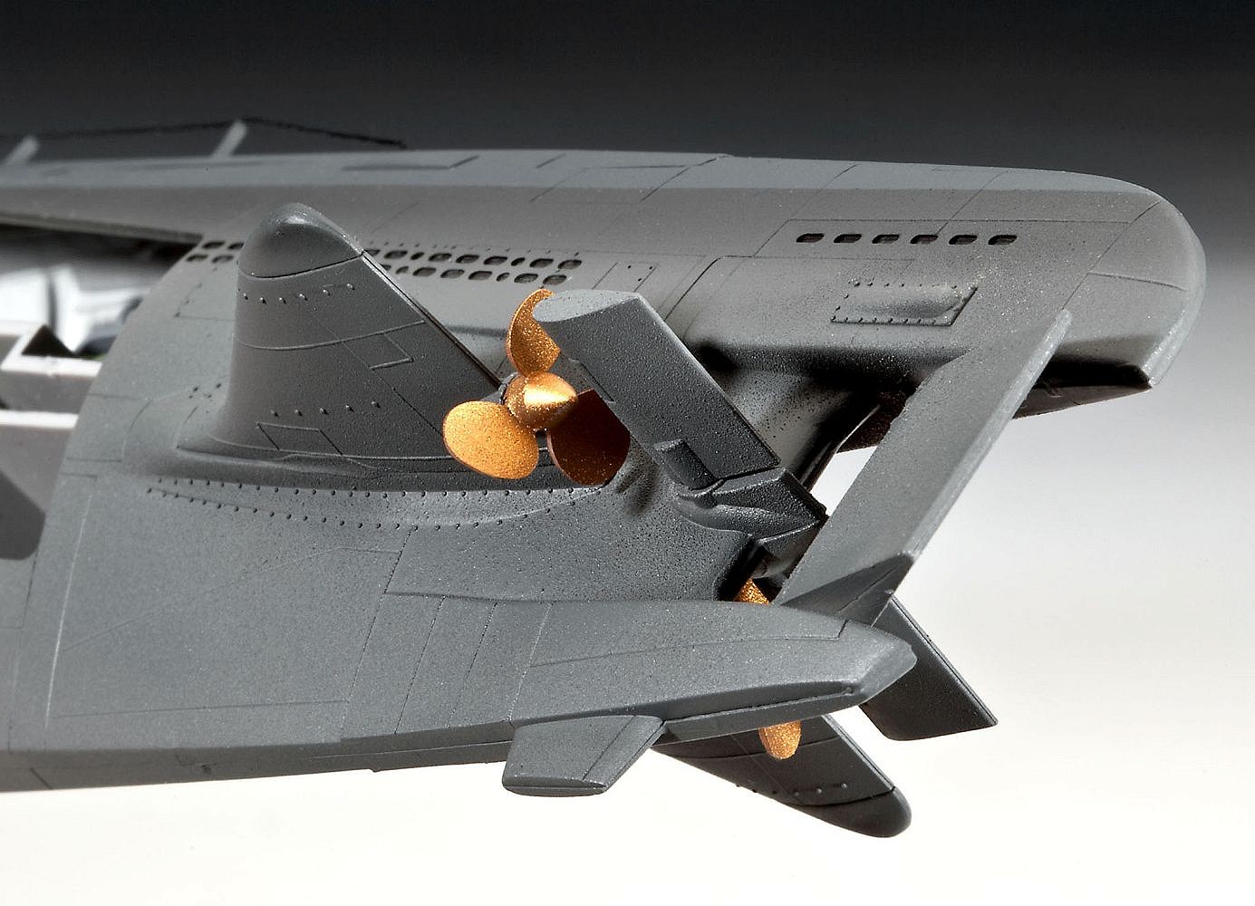 U Boat typ XXI with interior - fot. 8