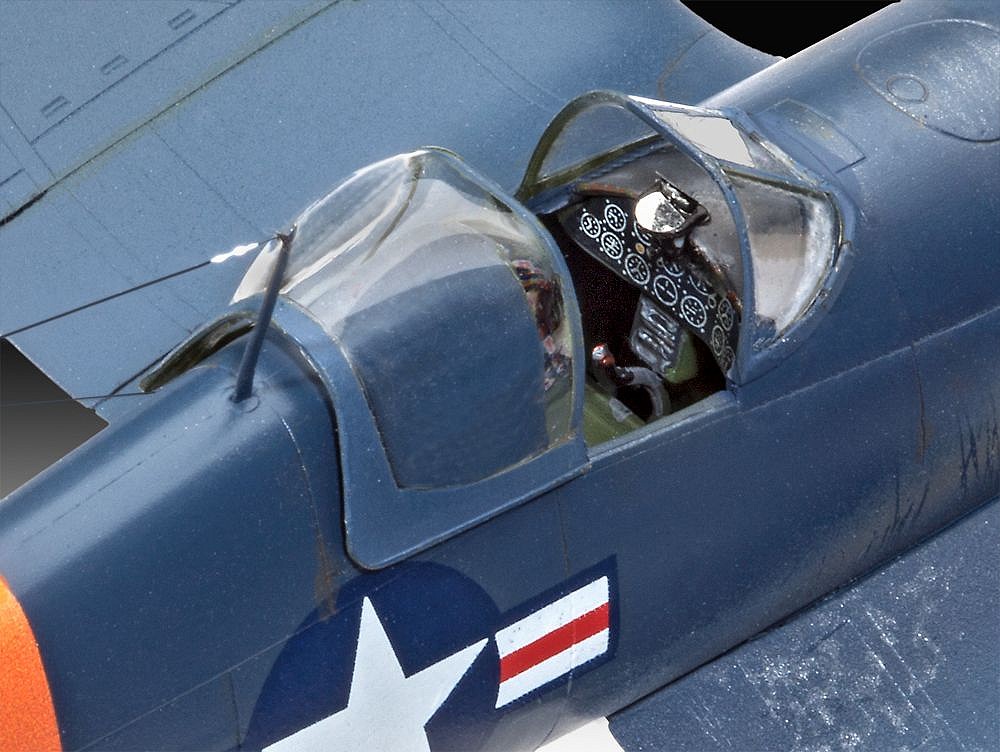 F4 U-4 Corsair - fot. 3