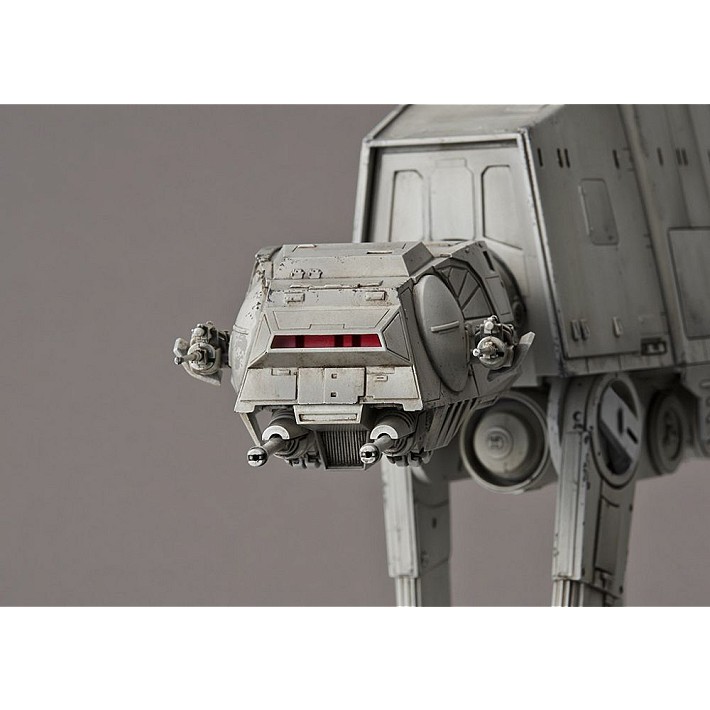 AT-AT - fot. 5