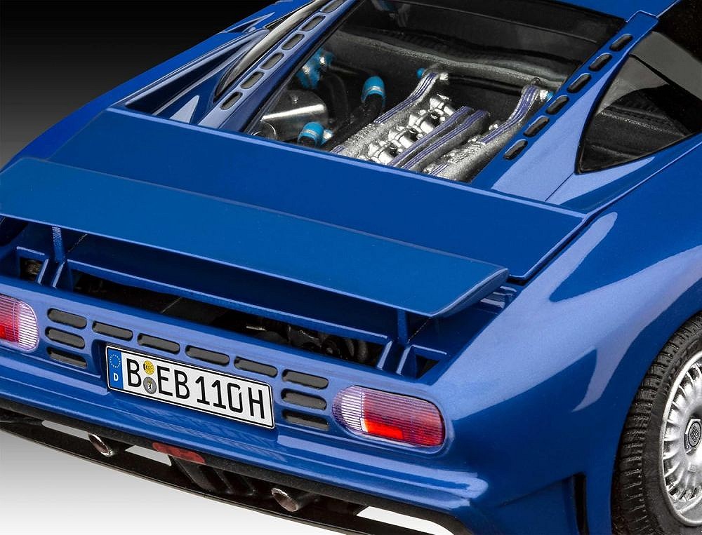 Bugatti EB110 - fot. 4