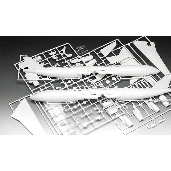 Airbus A340-300 Lufthansa New Livery - uszkodzone pudełko - fot. 7