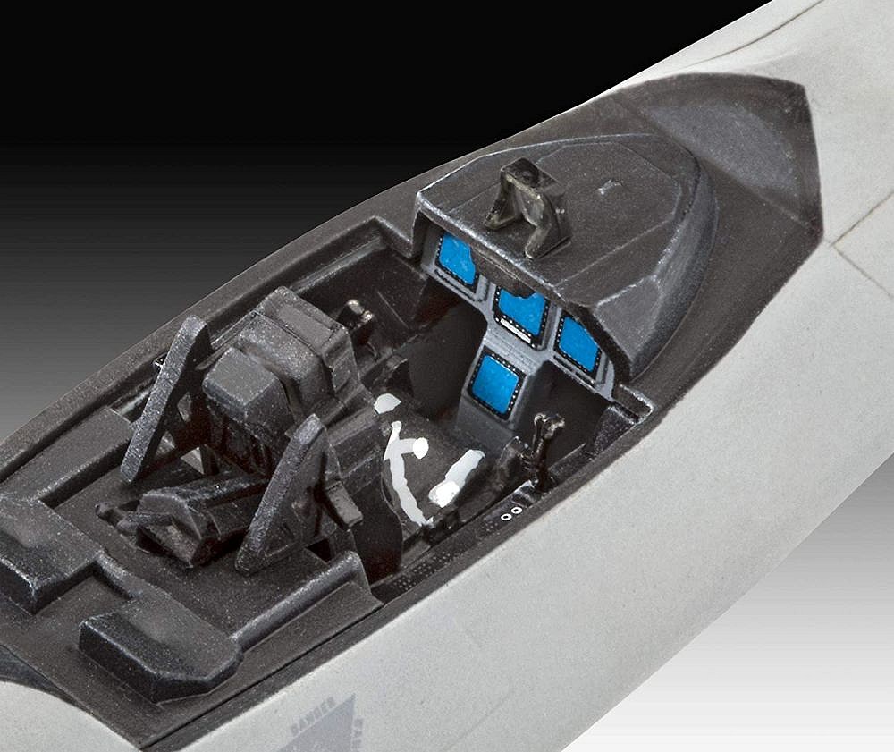 Lockheed Martin F-22A Raptor - uszkodzone pudełko - fot. 3